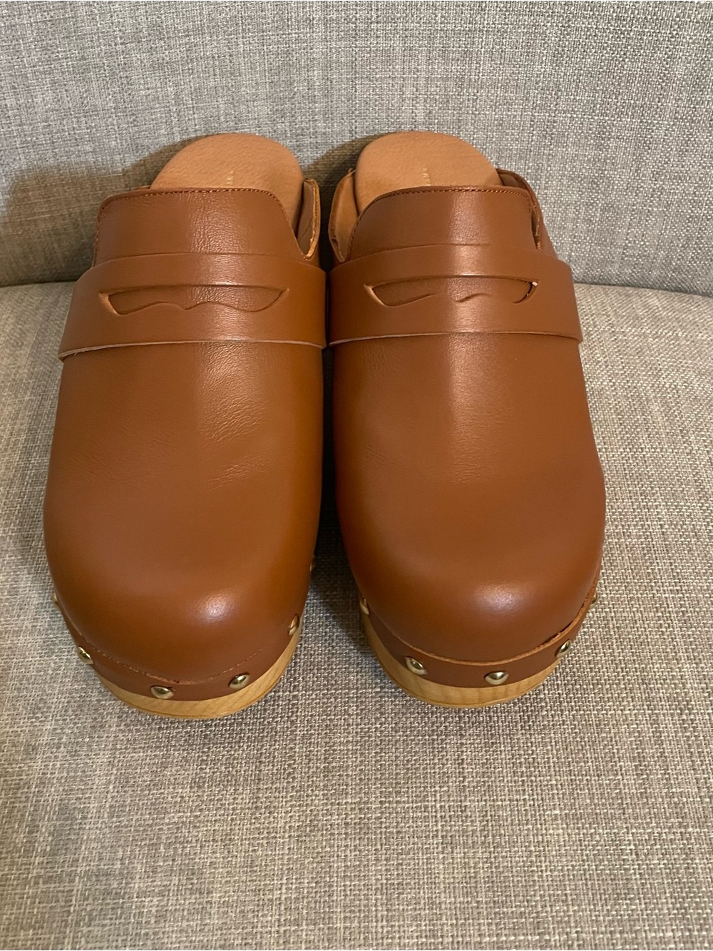 Anthropologie Women’s Tan Brown Leather Slip-On Clogs